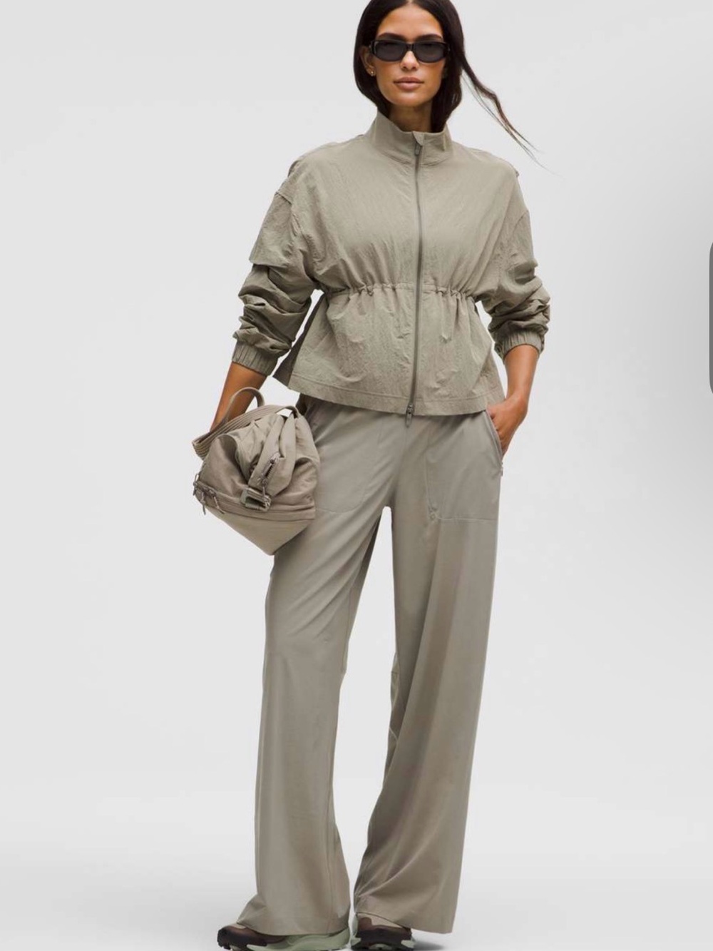 EUC Lululemon Swift Mid-Rise Wide-Leg Pant Warm Ash Grey 2
